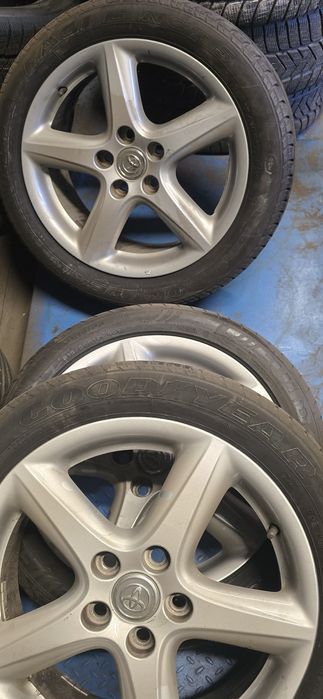 Felgi aluminiowe 17 5x114,3 Toyota et 45 Avensis Auris Corolla