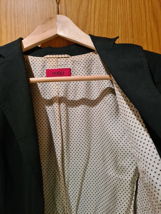Hugo Boss -> Blazer Mulher Tam 38