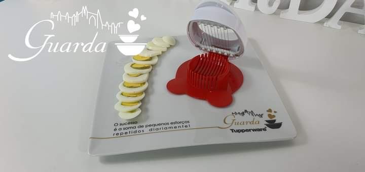 Corta Ovos / Fruta - Tupperware