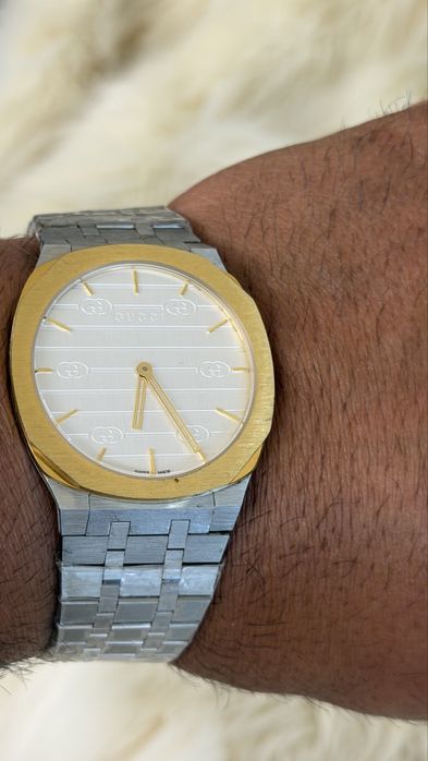 Gucci Zegarek 25H