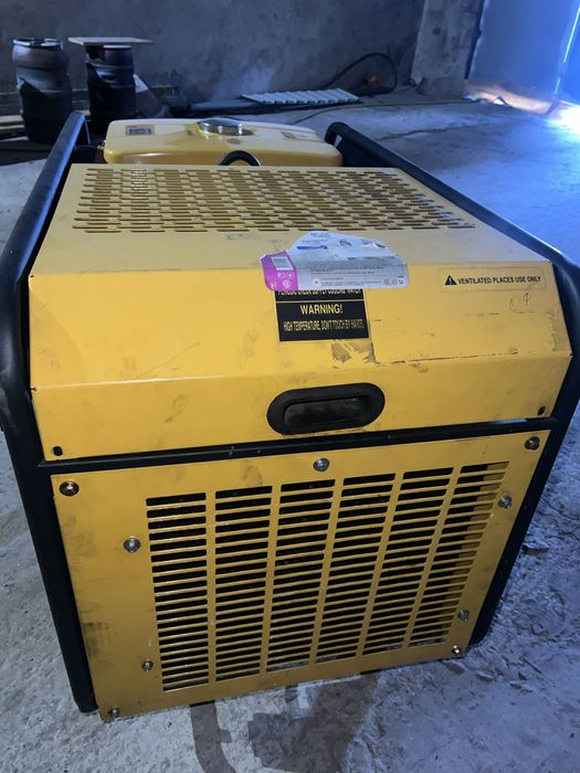 Продам дизельний генератор