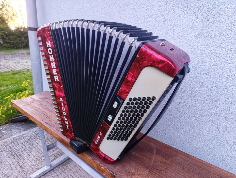 Akordeon Hohner Student 72 basów 3 chóry