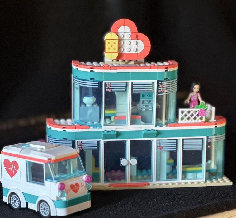 Lego Friends Городская больница