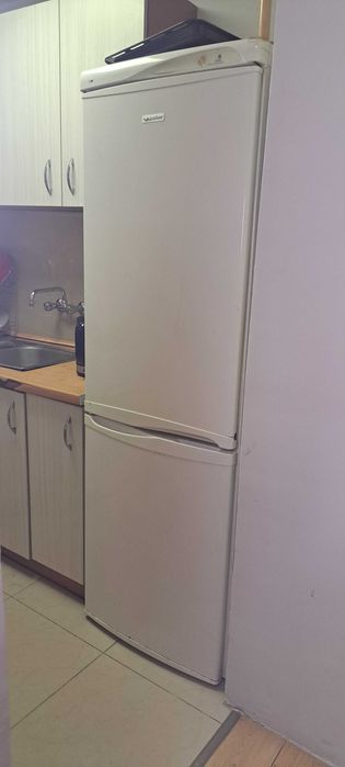 Lodówka Polar wysoka 180cm