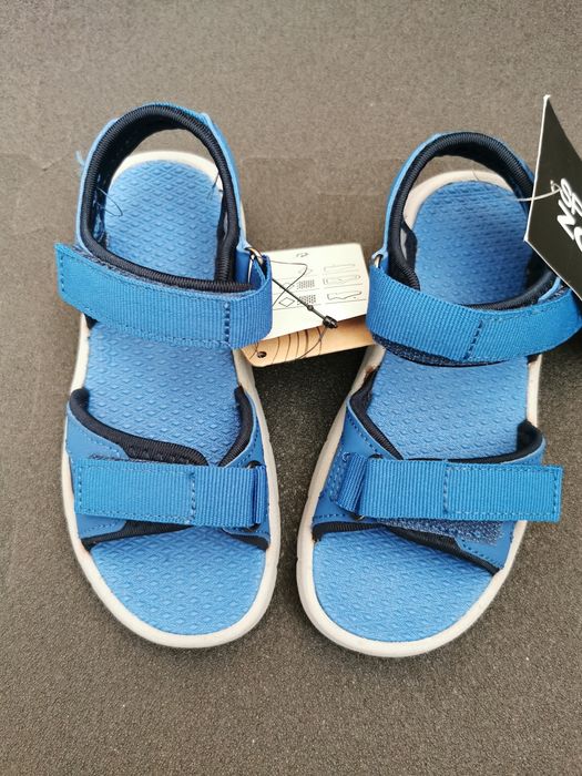 Sandálias criança BERG novas