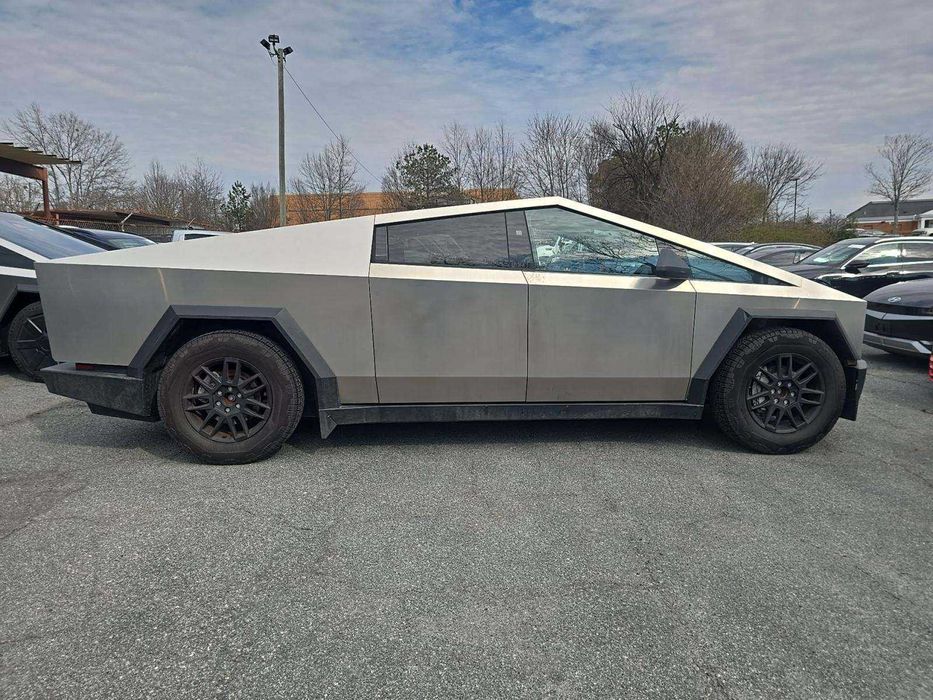 2024 Tesla Cybertruck AWD