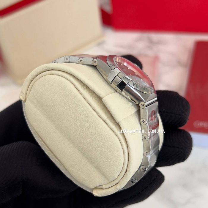 Женские часы Omega Constellation Lady