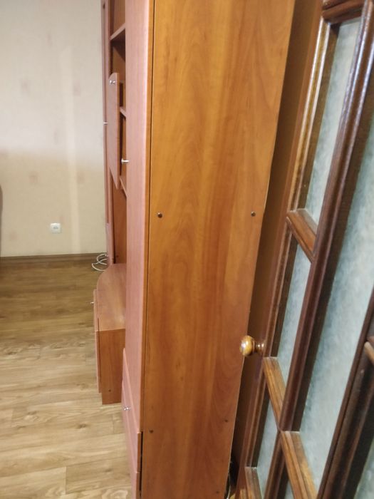 Продам хорошую стенку