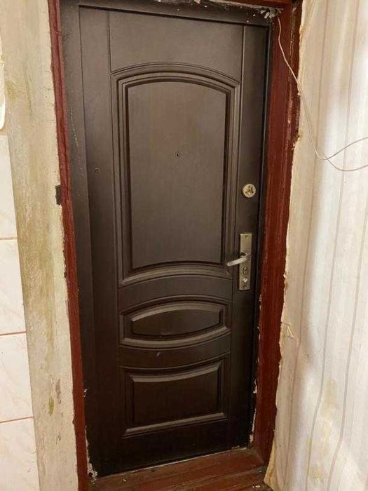 Продаю гостинку на ХТЗ.