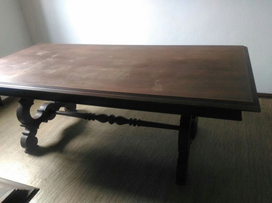 Armário, mesa - madeira