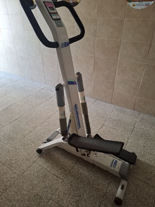 Máquina exercício de stetp