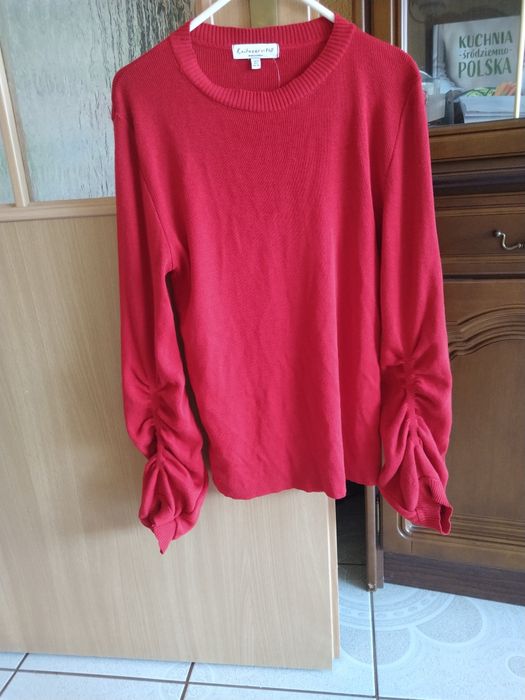 Czerwony sweter F&F