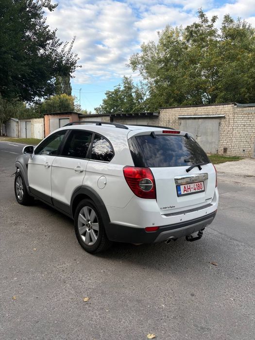 Chevrolet captiva 3.2 газ/бензин хорошее состояние