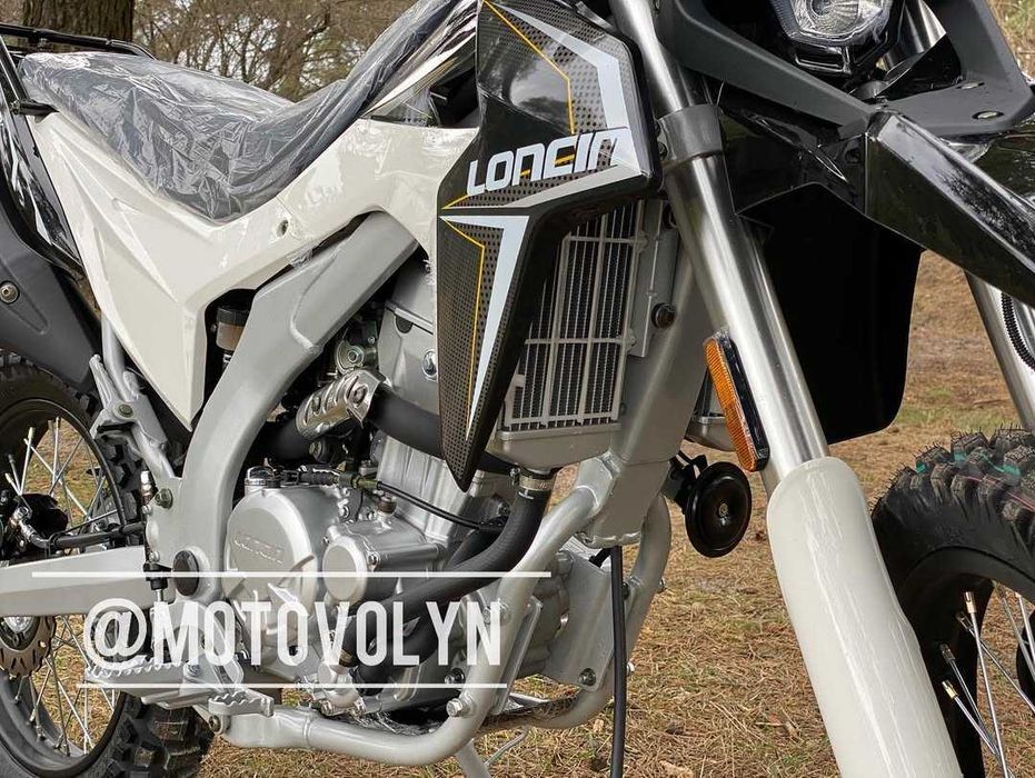 Мотоцикл LONCIN LX300GY