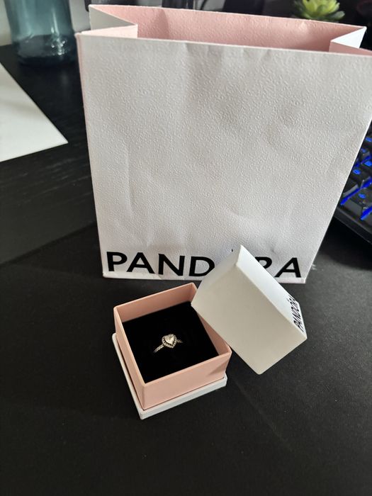 Pierścionek Pandora