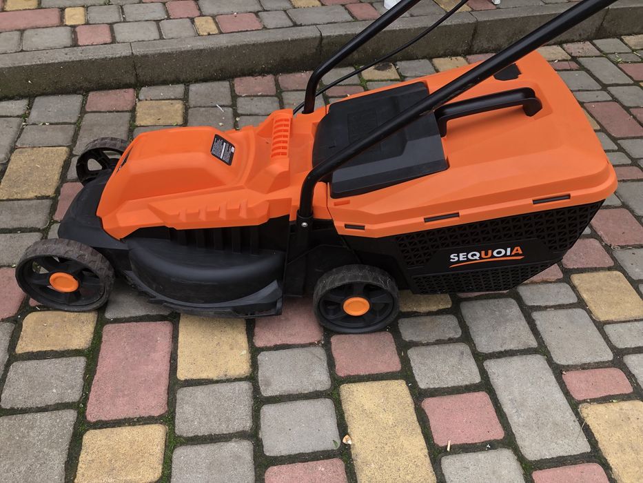 Газонокосилка Sequoia