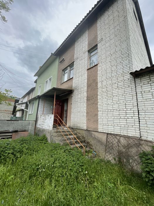 Продам будинок в центрі села Вузлове 80 м.кв