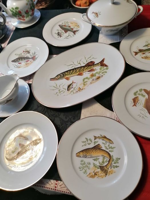Serwis obiadowy z rybami
