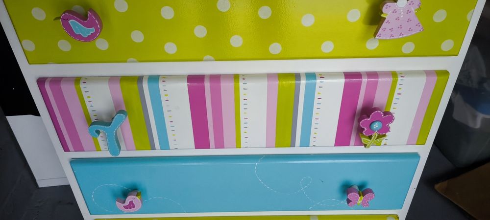 Cómoda madeira pintada à mão