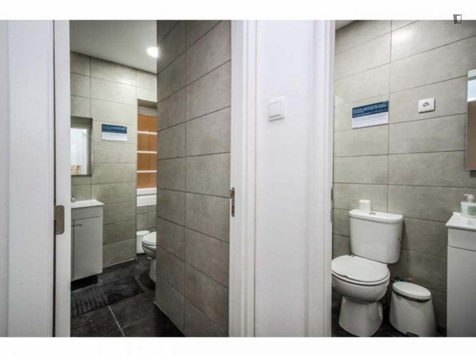 Quarto - localizado em Alameda Lisbon