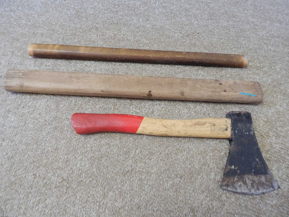 Топор, рукоятка для молотка.