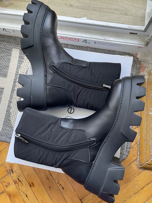 Черевики Estro на байці на платформі