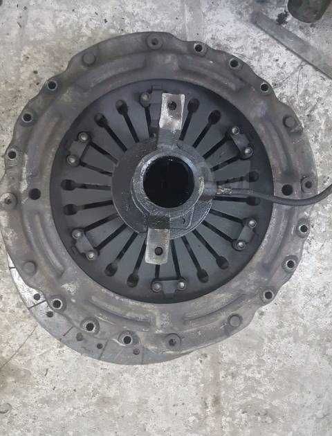 Корзина сцепления ЯМЗ-238 лепестковая ЯМЗ-7511