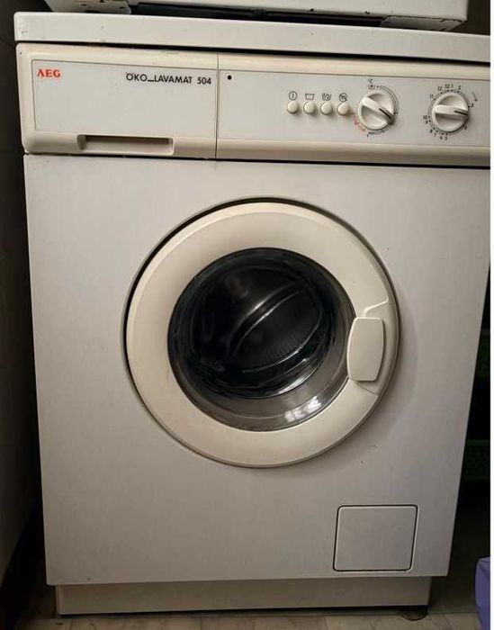 Maquina Lavar e Secar Roupa