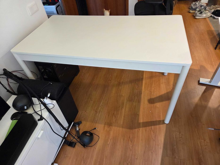 Secretária Ikea Tonstad Branca 140x75 com gaveta