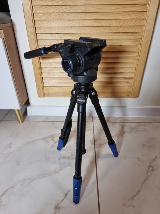 Statyw video Benro z głowicą  S6