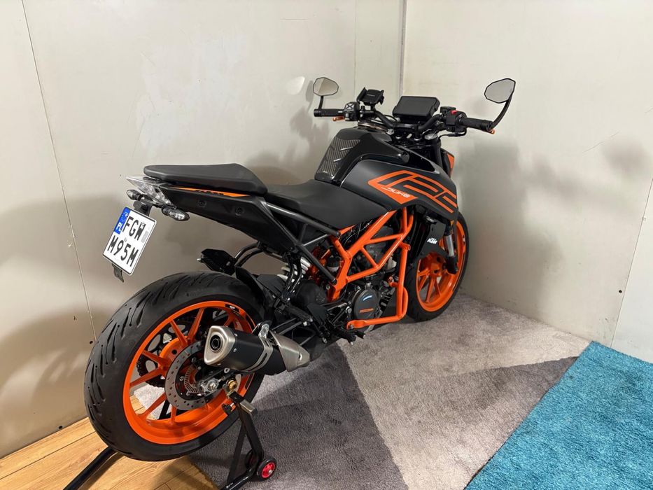 KTM duke 125 z 2021 roku