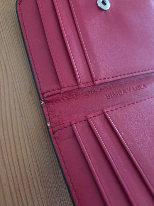 Carteira com aba pele preta da Bimba Y Lola