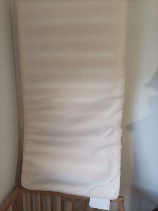 Berço e colchão  IKEA