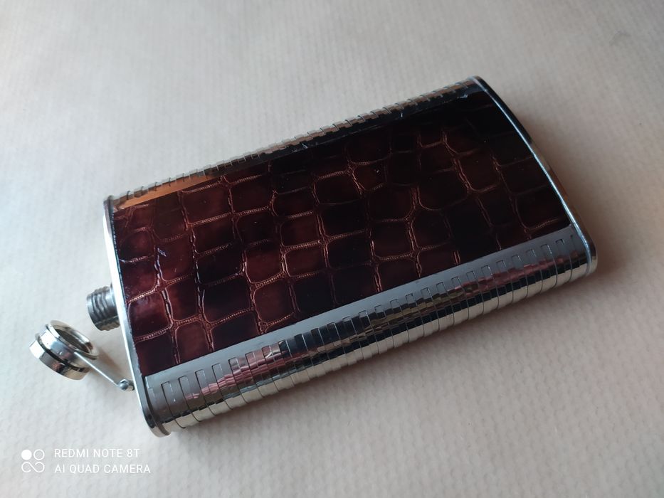 Фляга с нержавеющей стали на 10 oz. (300 мл.) Новая.