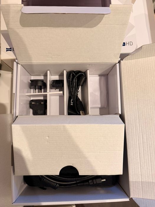 Lupa elektroniczna Eschenbach Digital HD z 7-calowym wyswietlaczem