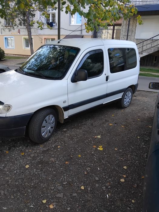Продам  автомобіль
