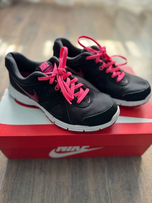 Продам Кросівки  Nike оригінал