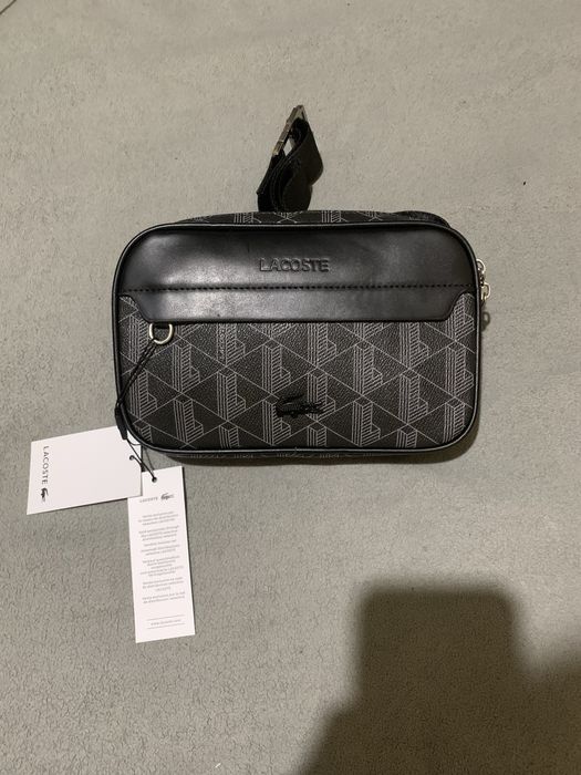 Bolsa monograma da Lacoste de cintura