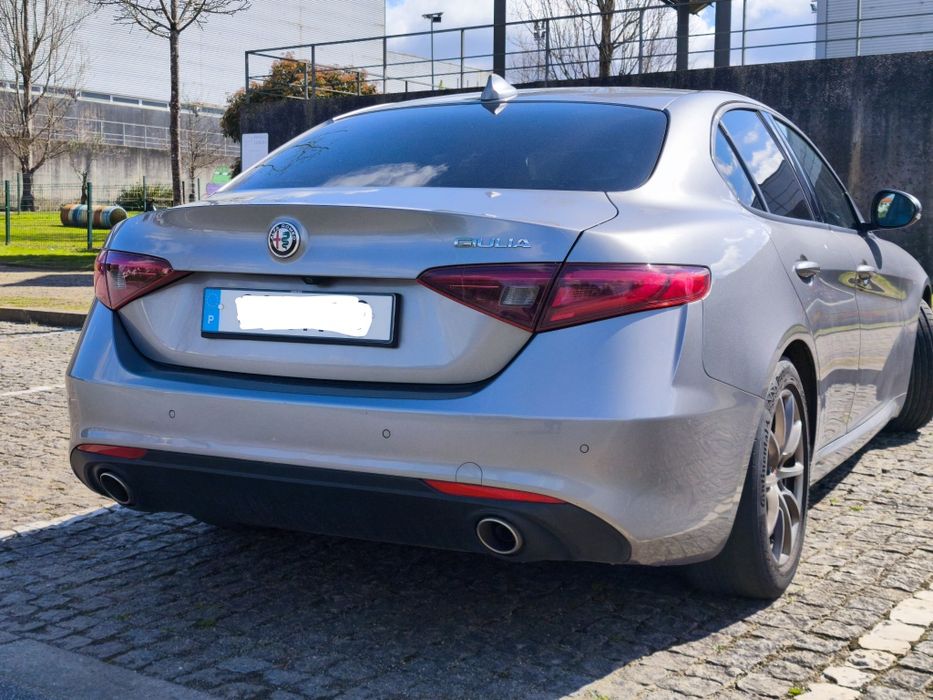 Alfa Giulia 2.2D 180 CV NACIONAL