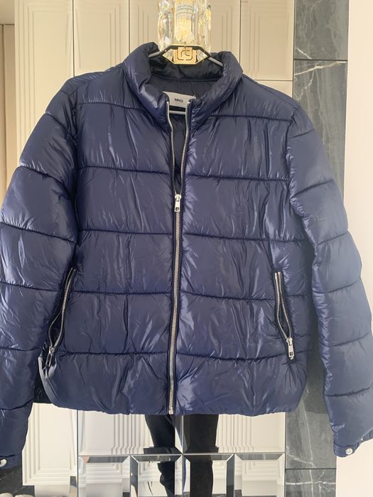 Куртка жіноча. Синя. Один раз одівана.