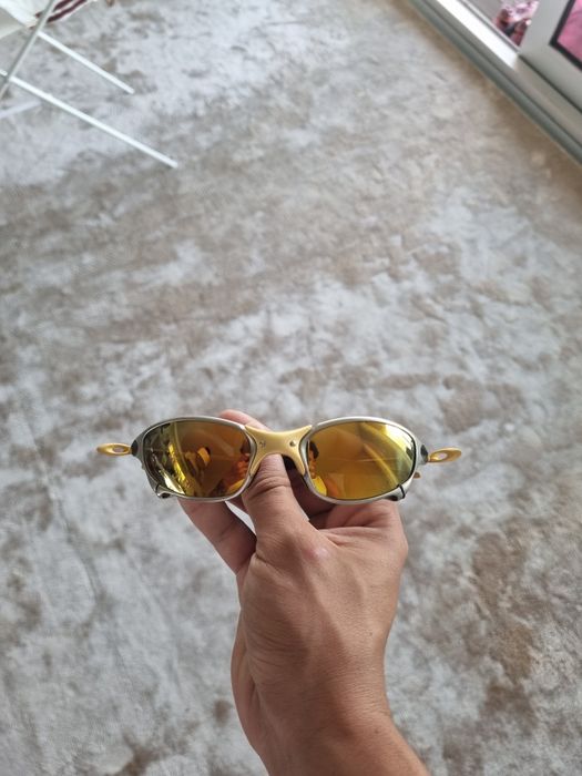 Oakley juliet custom