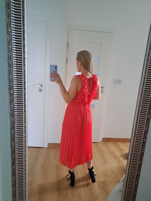 Sukienka stan idealny