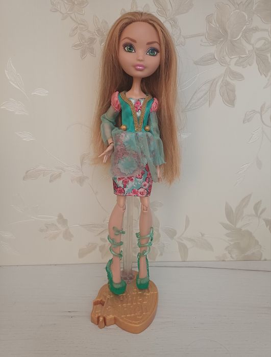 Ляльки ever after high Ешлін Ела