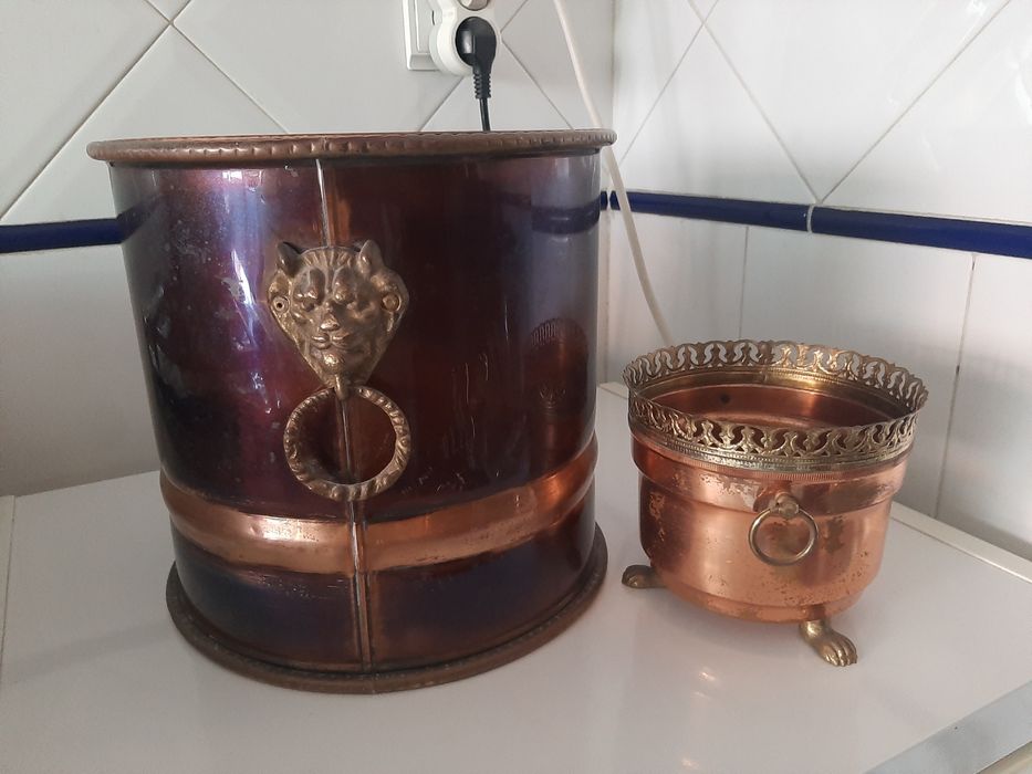 Floreira em latão,ferro e cobre