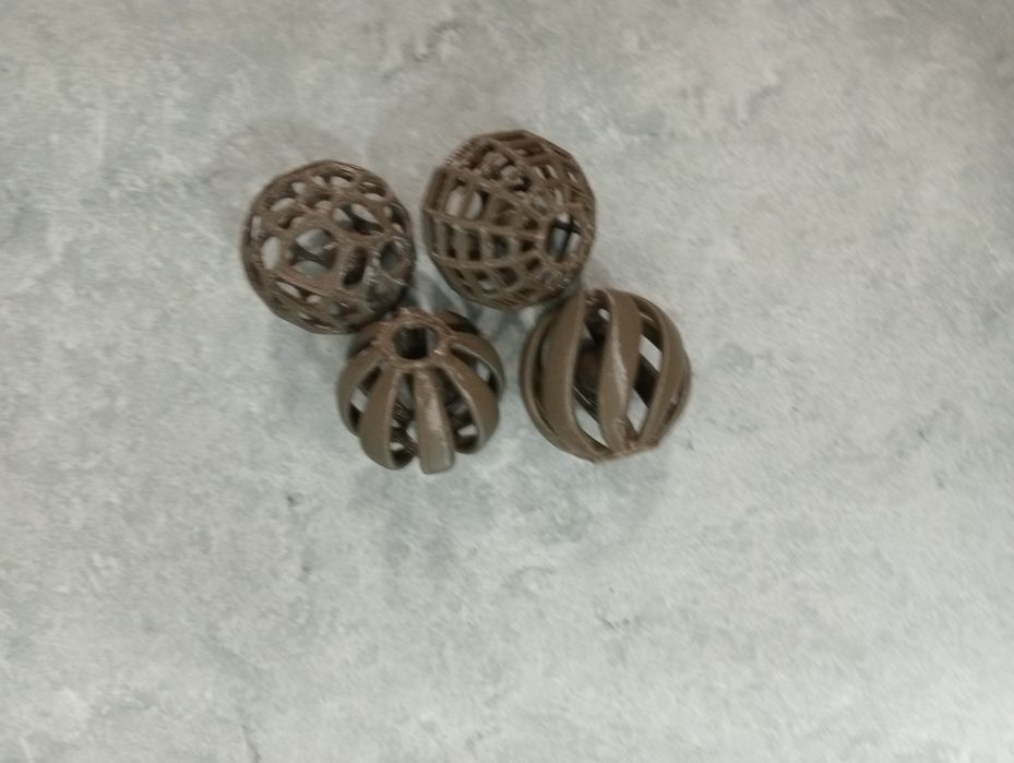 Іграшки для котів