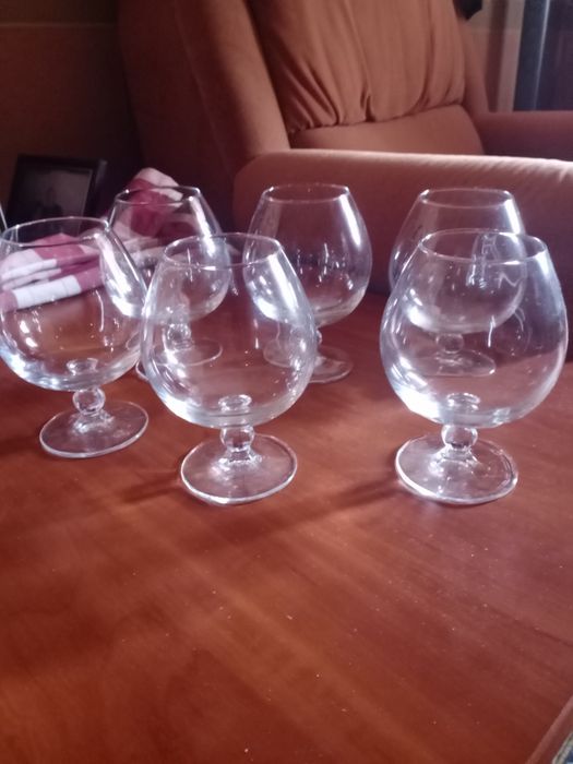 Бокалы для коньяка.