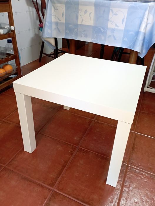 White Coffee Table64751451751682122