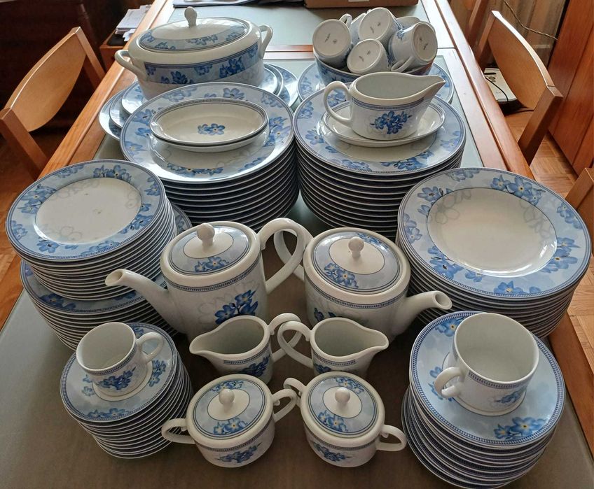 Serviço completo Vista Alegre com 110 peças (novo)