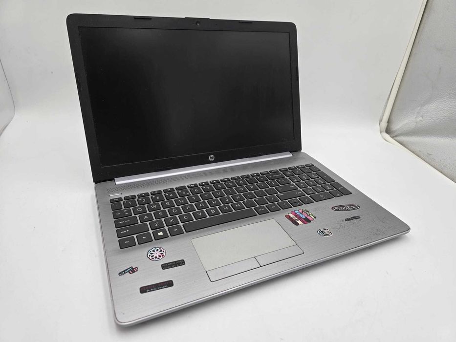 Laptop HP 255 G8 15,6" AMD Ryzen 5 8 GB / 256 GB Ład