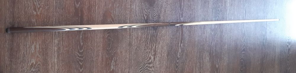 Кий  бильярдный новый.